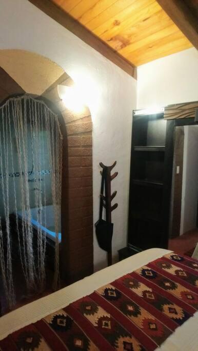 Cabana Con Banera Y Chimeneas En Puesta De Sol El Pacifico Exterior foto