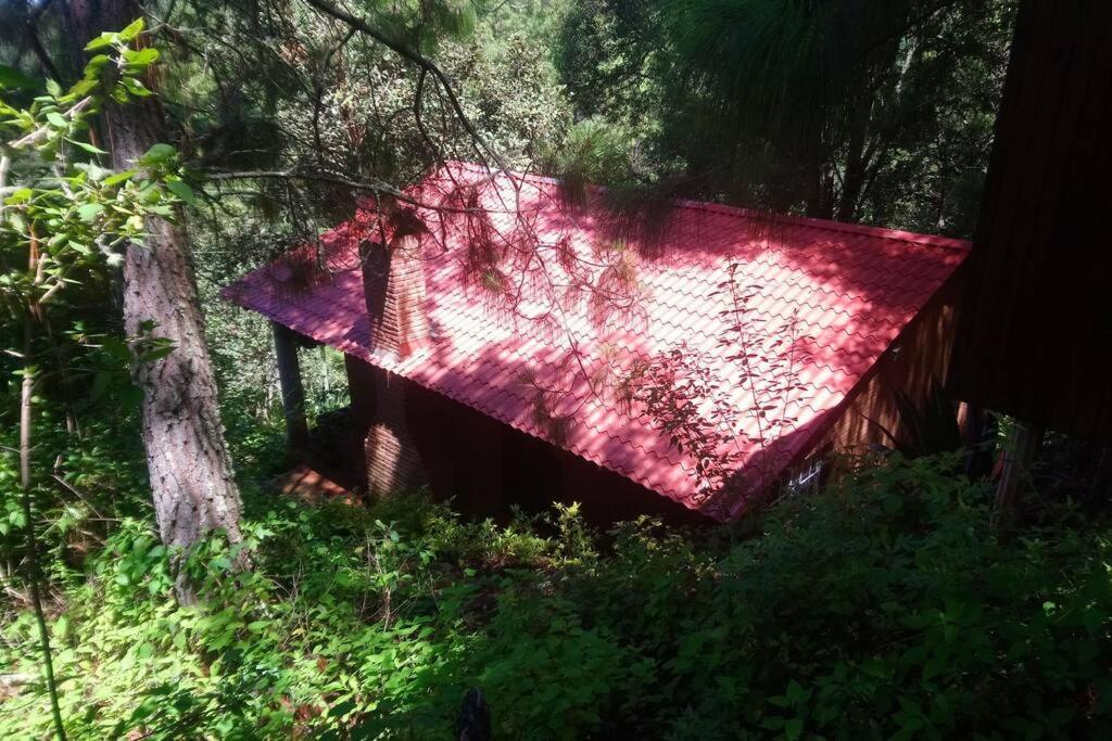 Cabana Con Banera Y Chimeneas En Puesta De Sol El Pacifico Exterior foto